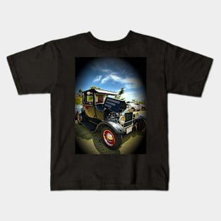 Ford Model A Hot Rod on black Kids T-Shirt